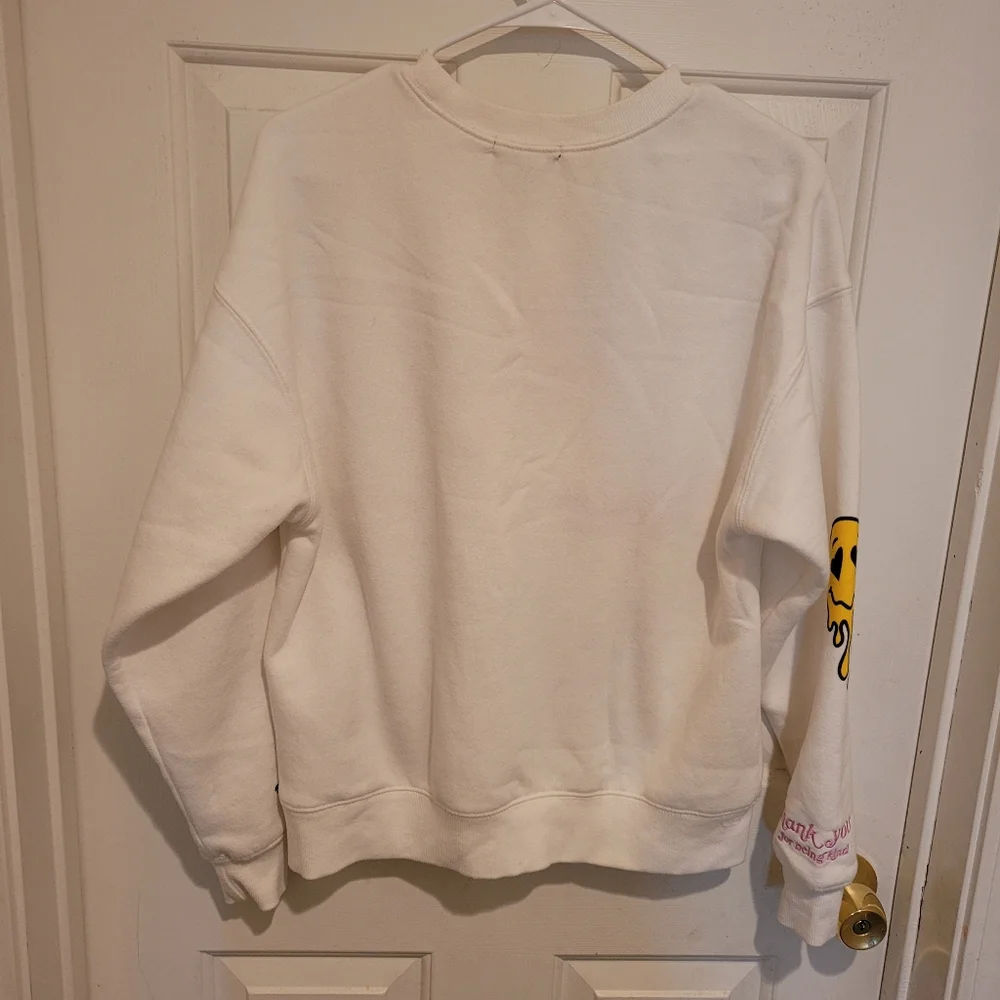 Valentines Day Hearts Graphic White Sweatshirt pullover size Medium - Picture 5 of 14